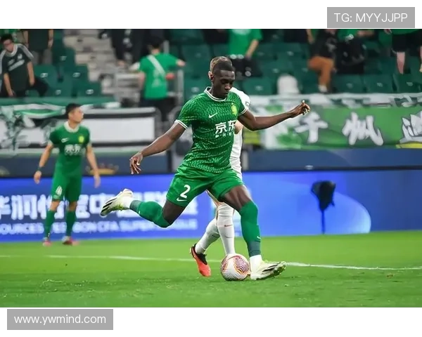 国安球员半场后展现斗志防守问题依旧是最大短板